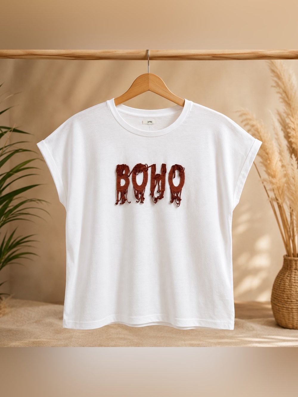 TopMark White "BOHO" Graphic Cap-Sleeve T-Shirt (Size L) 🤍